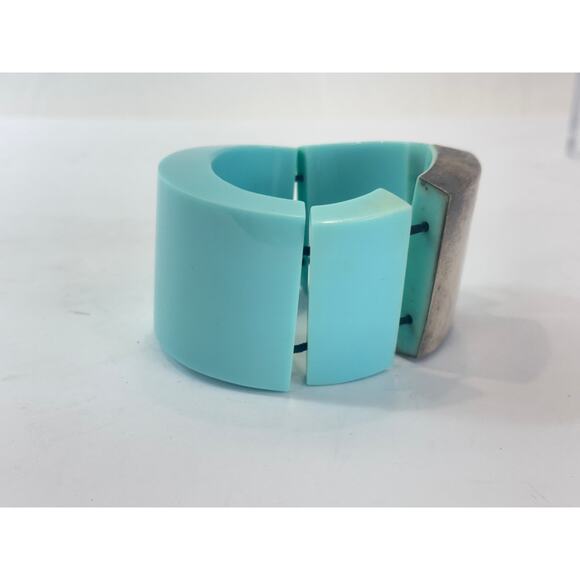 Vtg. Gerda Lynggaard Monies Blue Lucite Sterling Silver Stretch Bracelet Large - Picture 4 of 16